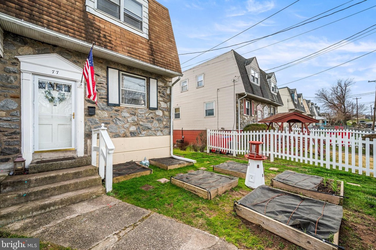 77 Anthony Wayne Dr, Pottstown, PA 19464-6201