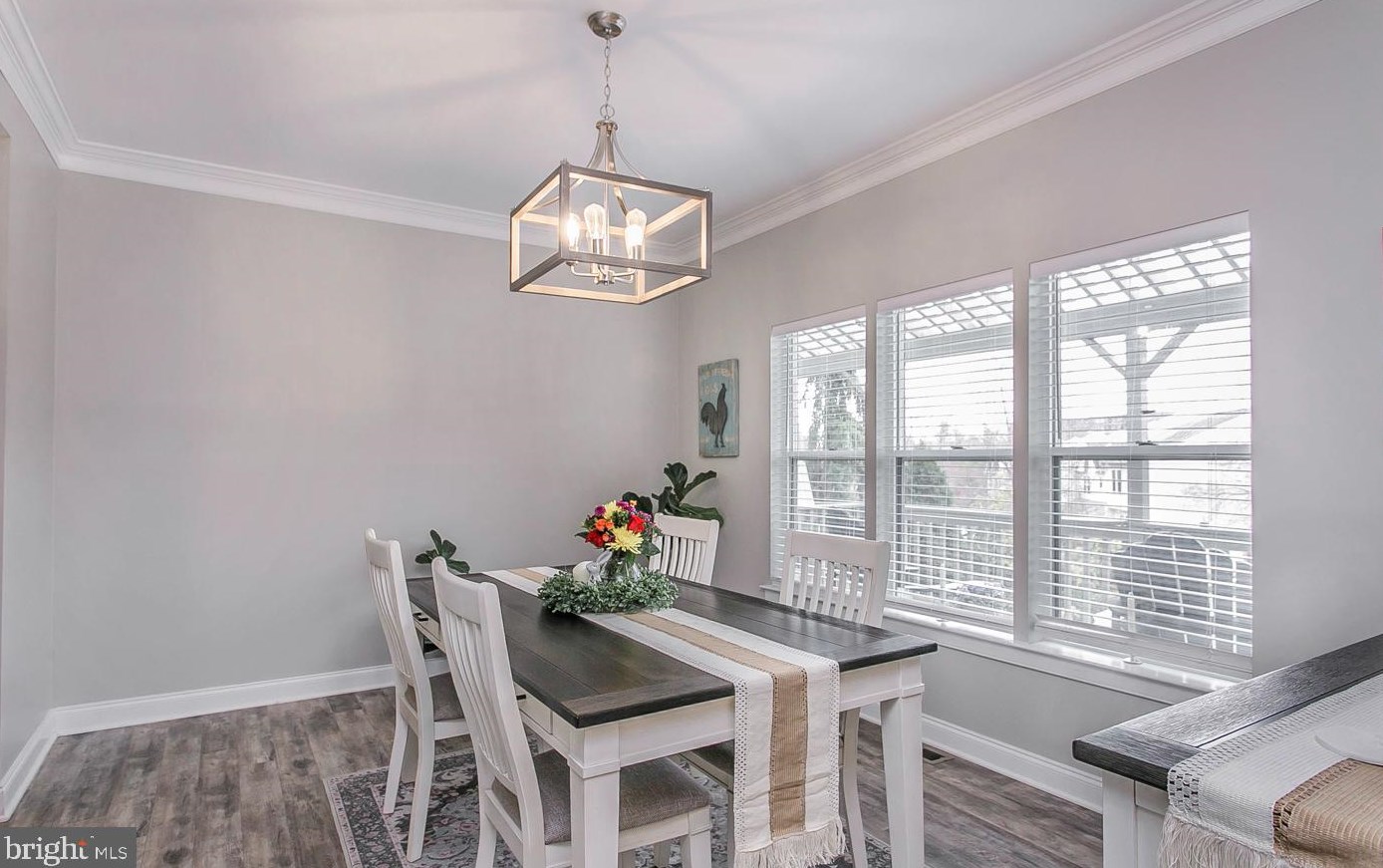 135 Barley Sheaf Dr, Norristown PA  19403-5302 exterior