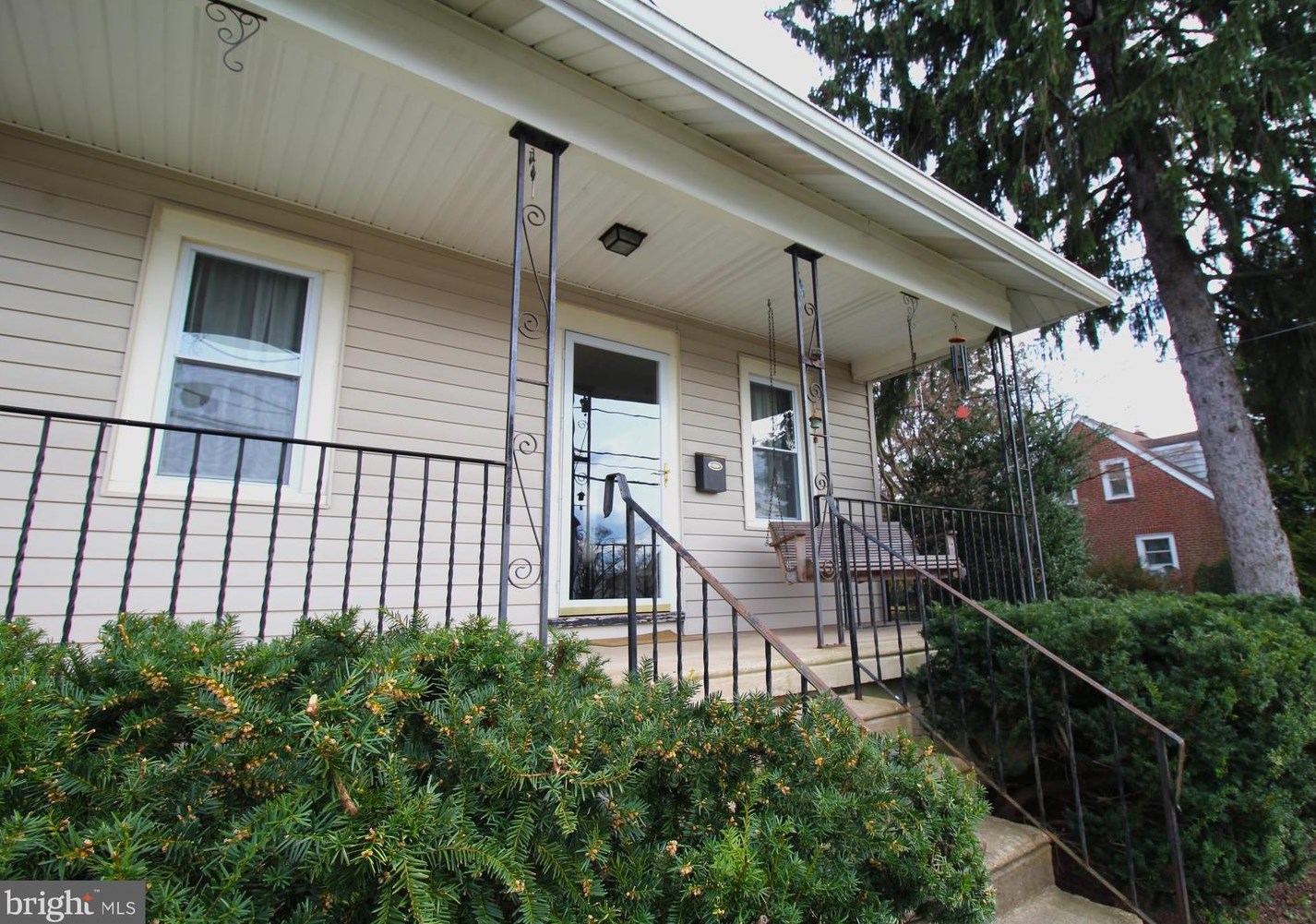 725 Jackson Ave, Ardsley, PA 19038-2604