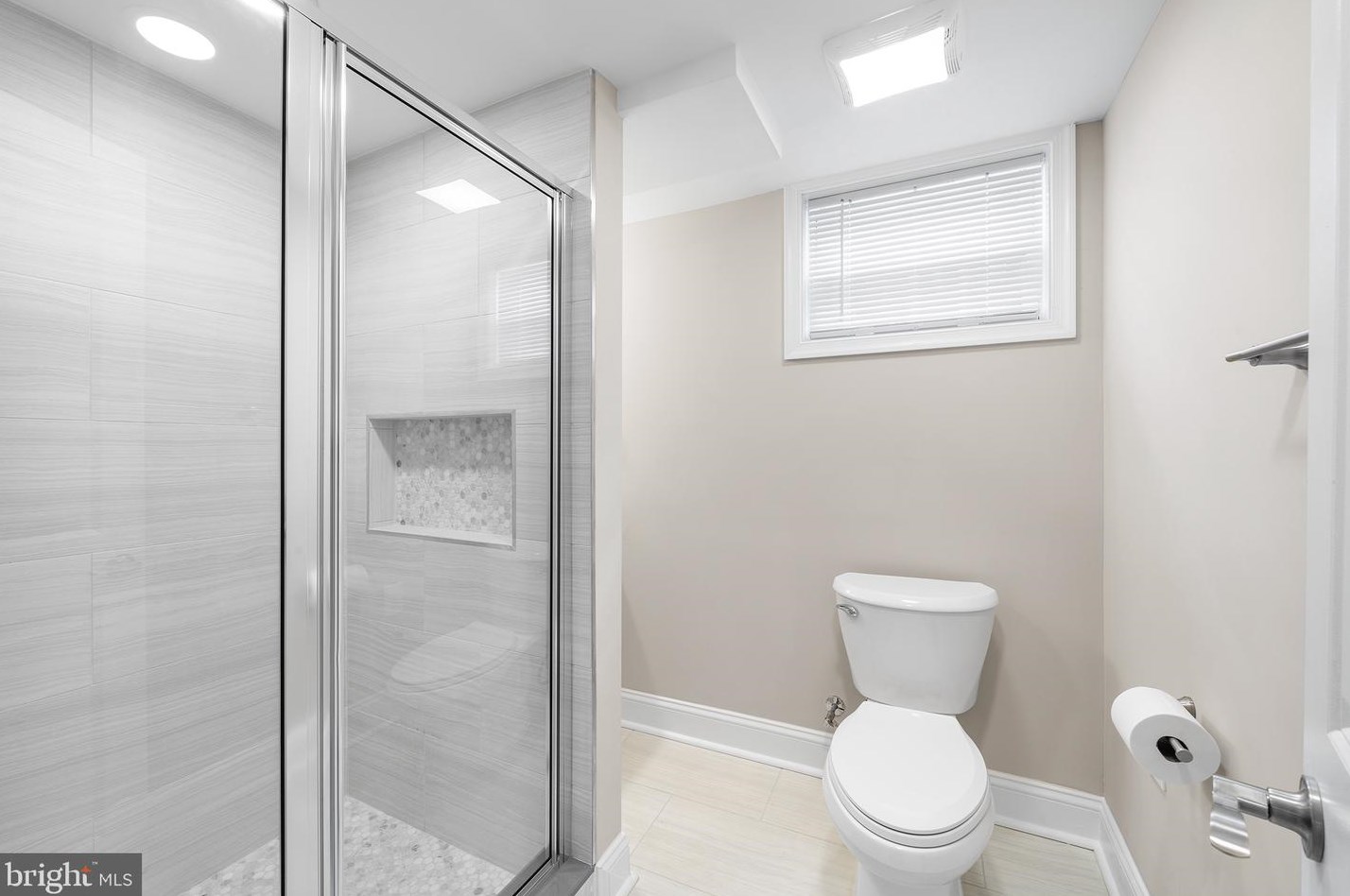 502 Glen Valley Dr, Norristown PA  19401-3129 exterior