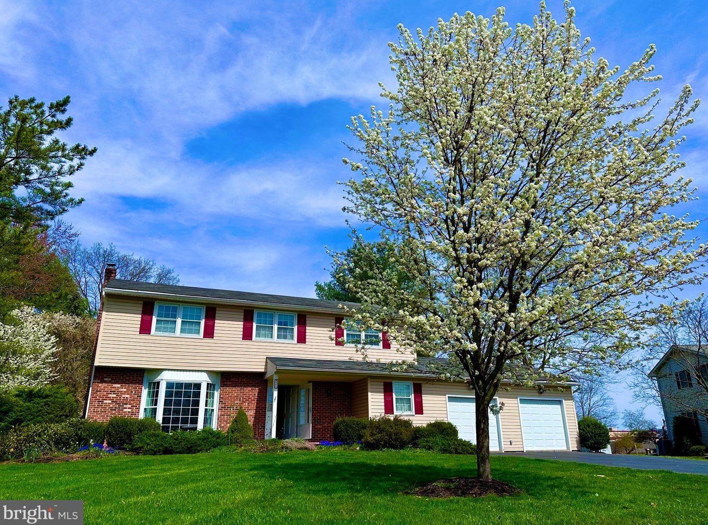 561 Sharon Rd, Colmar, PA 18915-9747