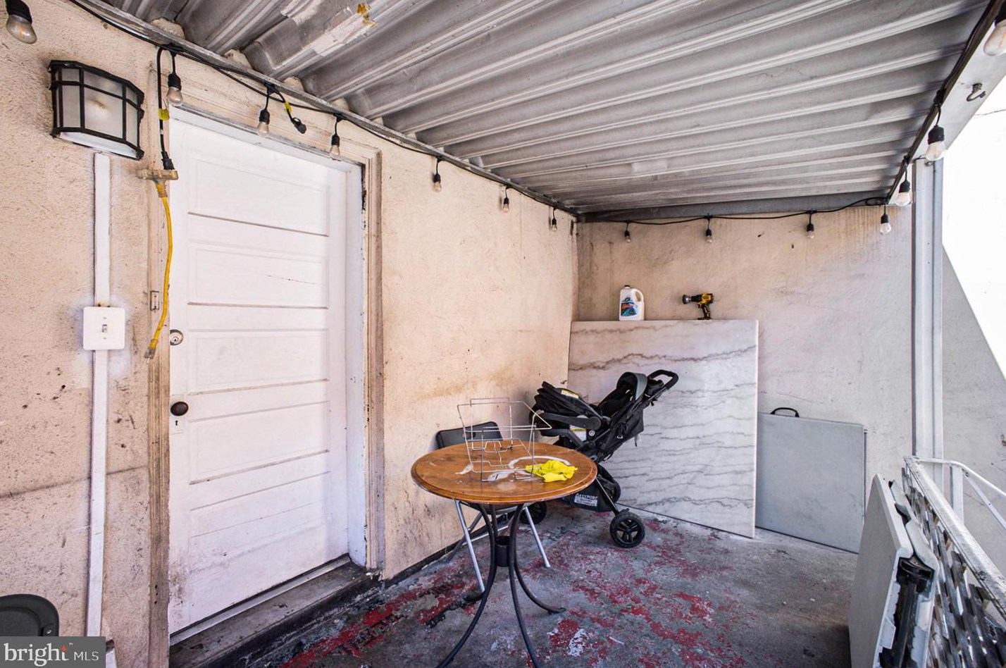 307 4th St, Norristown PA  19405-1808 exterior