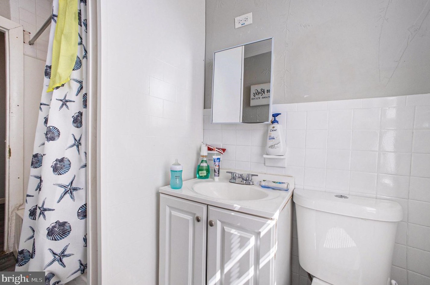 307 4th St, Norristown PA  19405-1808 exterior