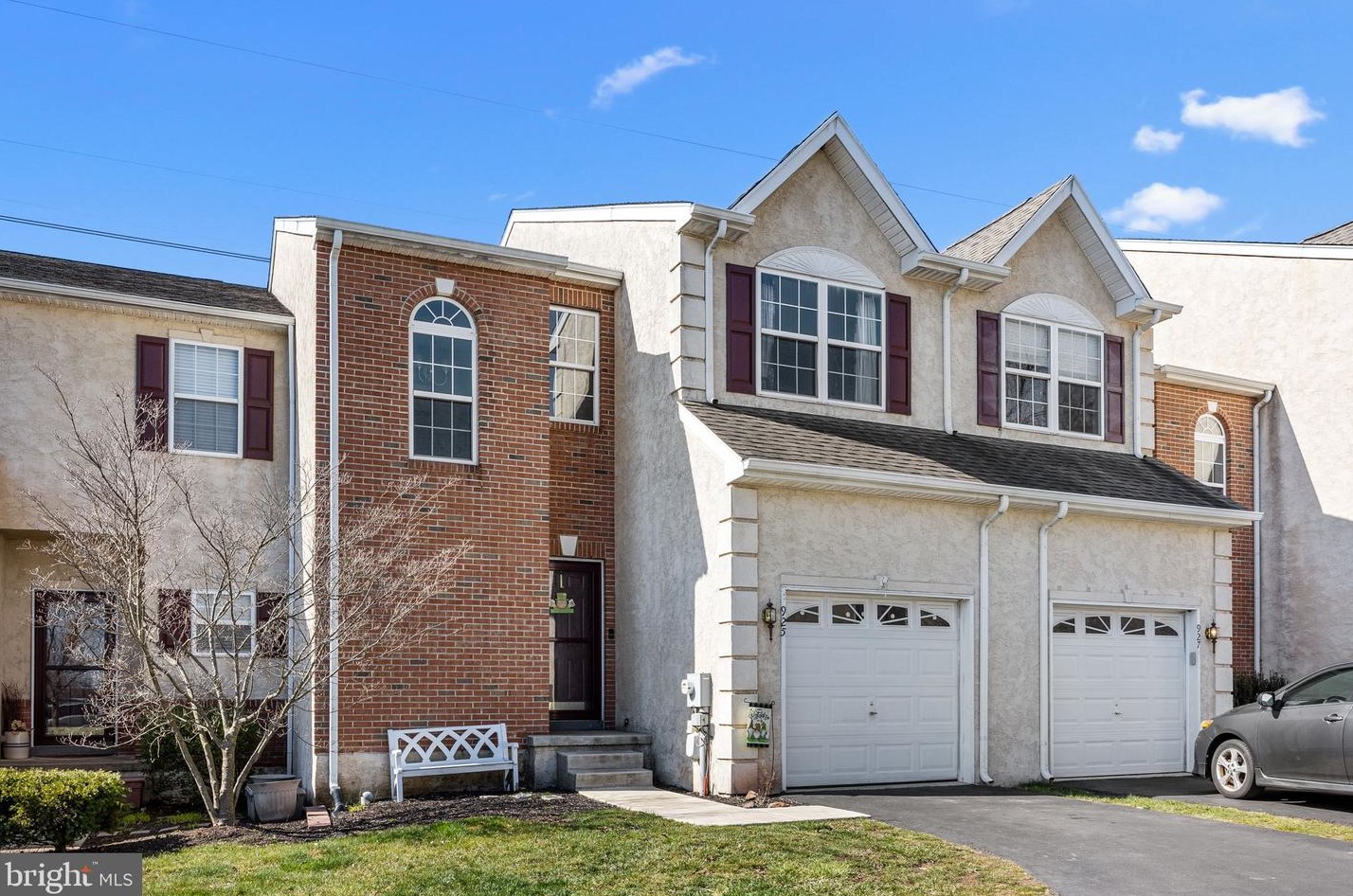 925 Shenkle Dr, Collegeville, PA 19426-4800