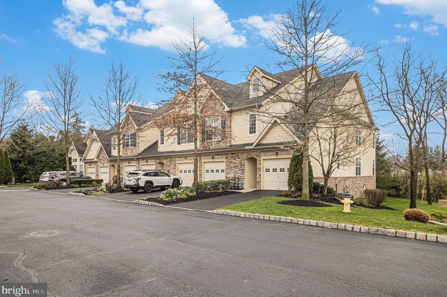 2471 Merri Claude Dr, Norristown, PA 19401-1878