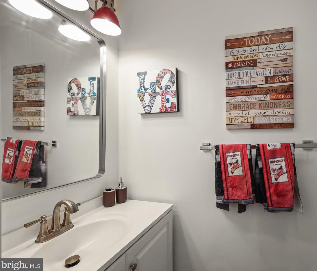 729 Butler Pike, Prospectville PA  19002-2309 exterior