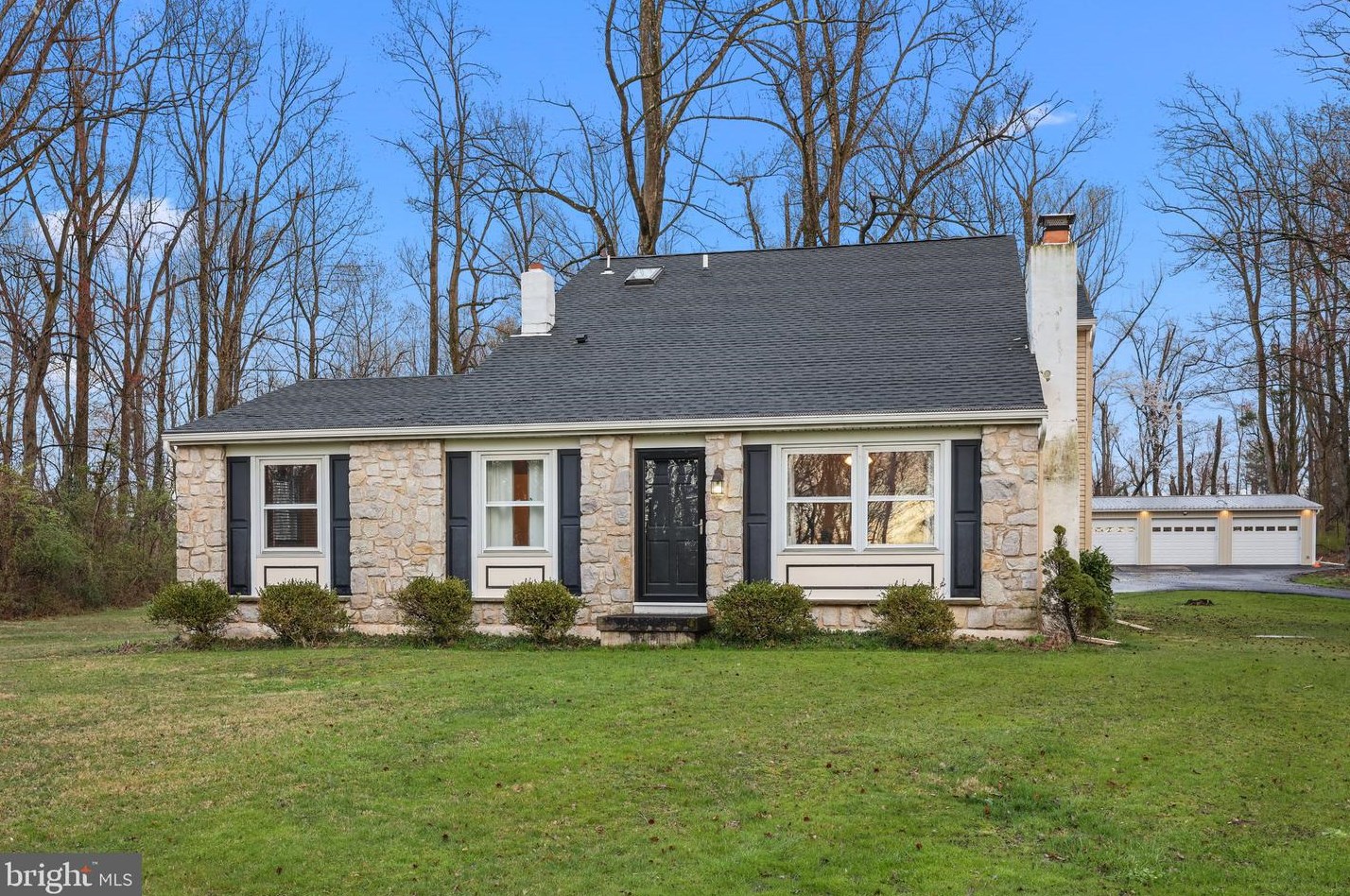 729 Butler Pike, Prospectville PA  19002-2309 exterior