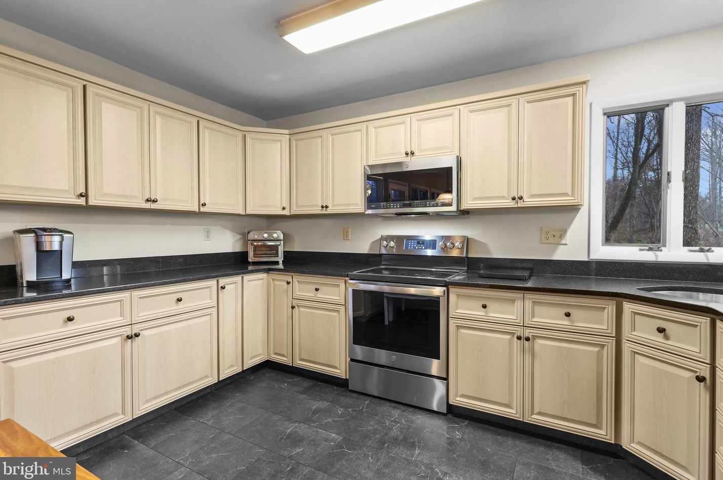 729 Butler Pike, Prospectville PA  19002-2309 exterior