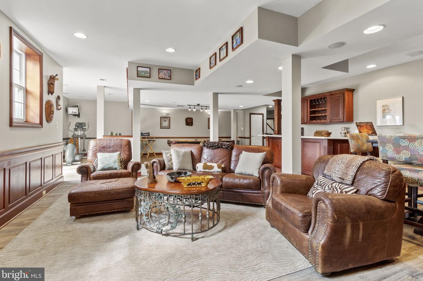 1902 Black Hawk Cir, Norristown PA  19403-1869 exterior