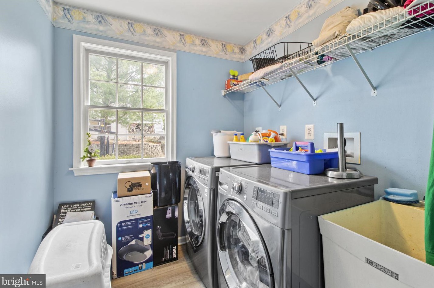 1902 Black Hawk Cir, Norristown PA  19403-1869 exterior