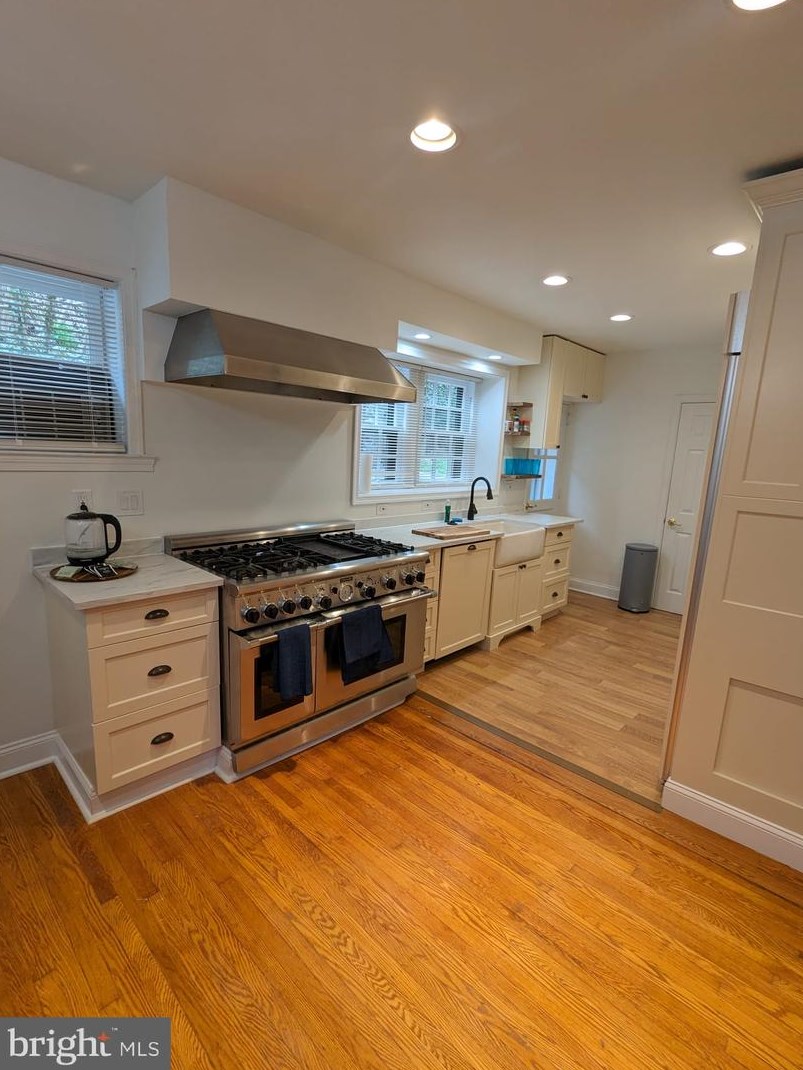 34 Rock Hill Rd, Cynwyd, PA 19004