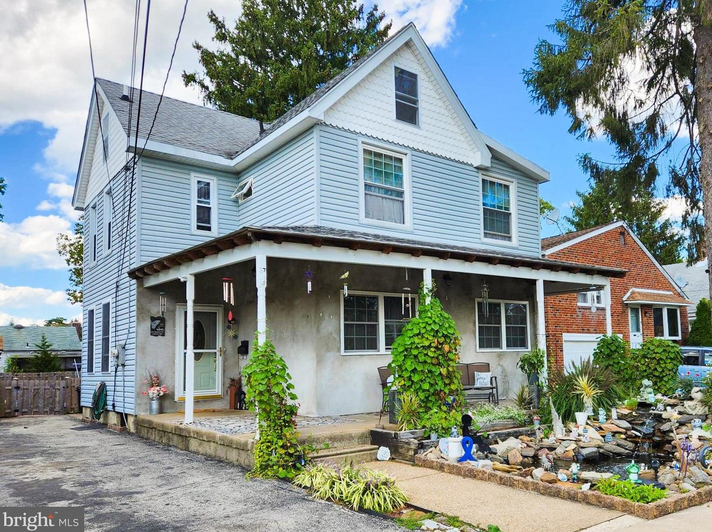 37 Central Ave, Meadowbrook, PA 19046-4213