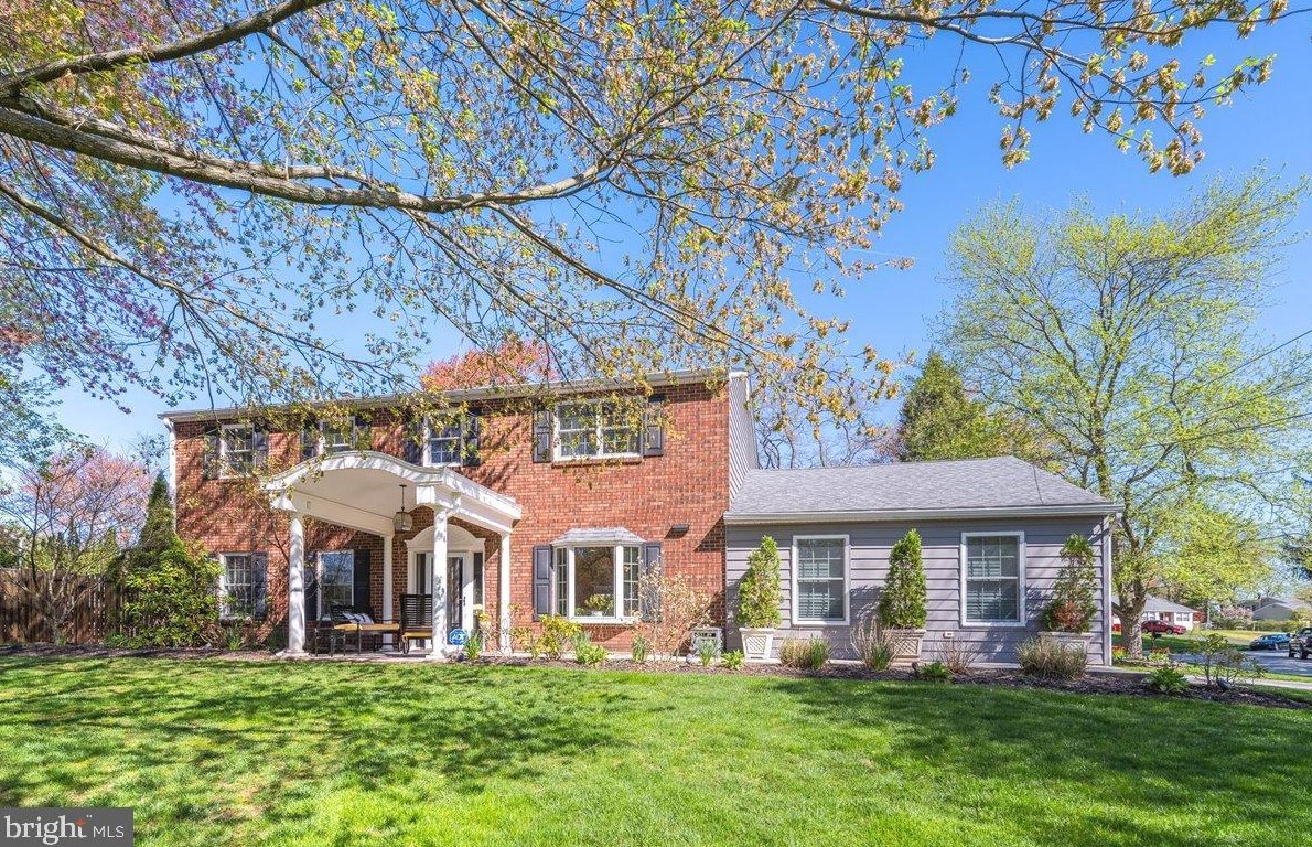 2743 Lantern Ln, Norristown, PA 19403-2240