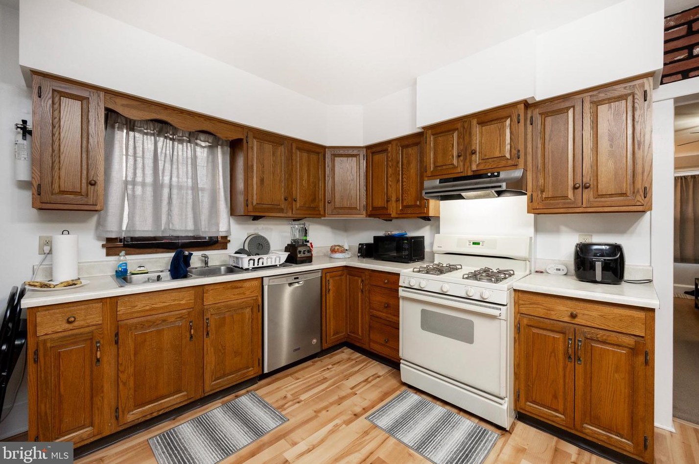 209 Centennial St, Collegeville PA  19426-1813 exterior