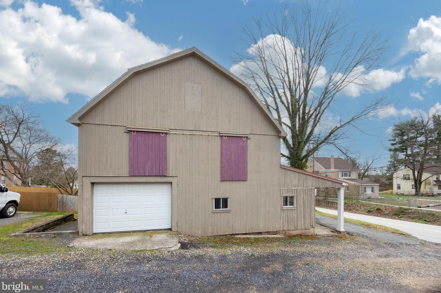 209 Centennial St, Collegeville PA  19426-1813 exterior