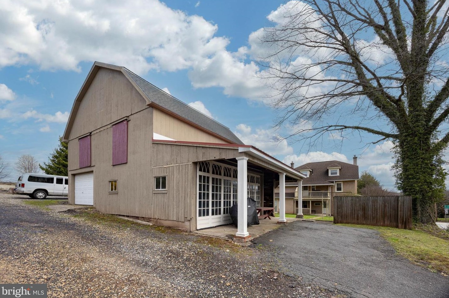 209 Centennial St, Collegeville PA  19426-1813 exterior