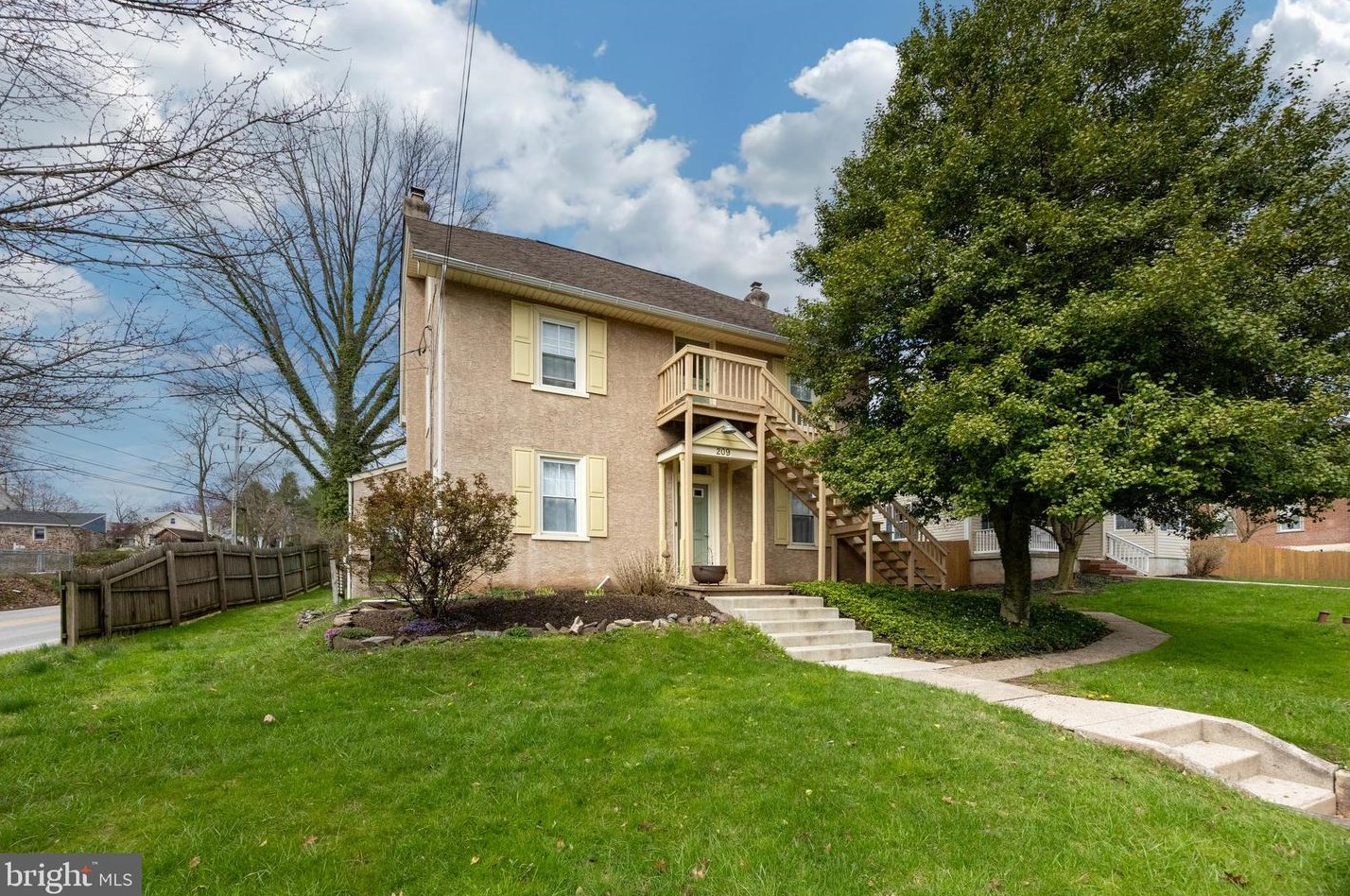 209 Centennial St, Collegeville PA  19426-1813 exterior