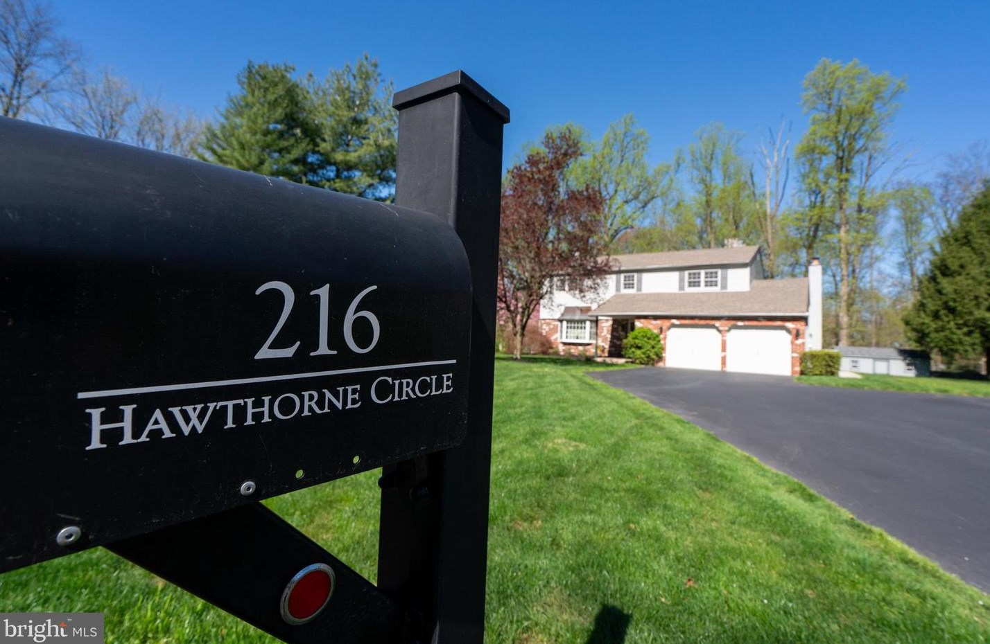216 Hawthorne Cir, North Wales, PA 19454
