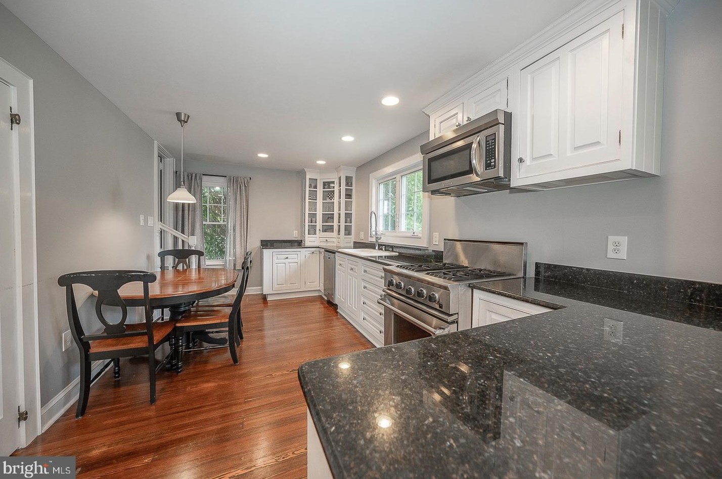 547 Barrett Ave, Haverford PA  19041-1401 exterior