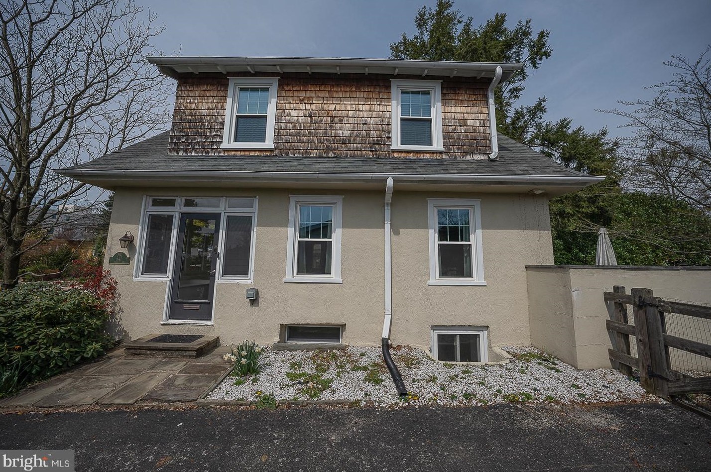 547 Barrett Ave, Haverford PA  19041-1401 exterior