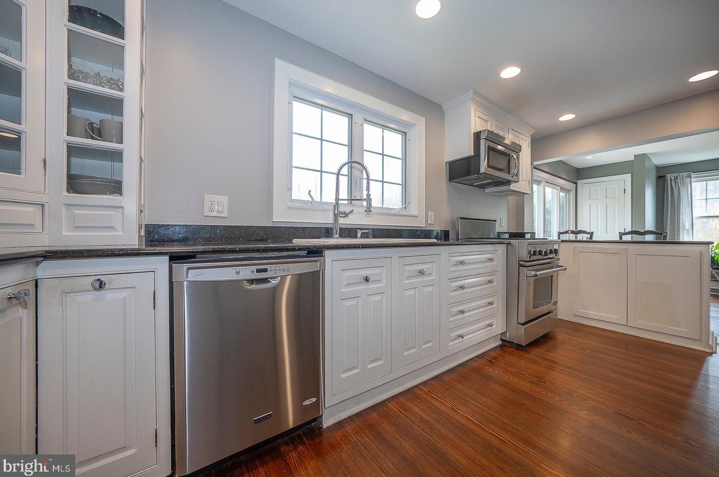 547 Barrett Ave, Haverford PA  19041-1401 exterior