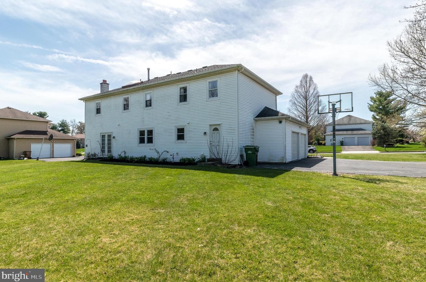 1745 Waterford Way, Prospectville PA 19002-3159 exterior