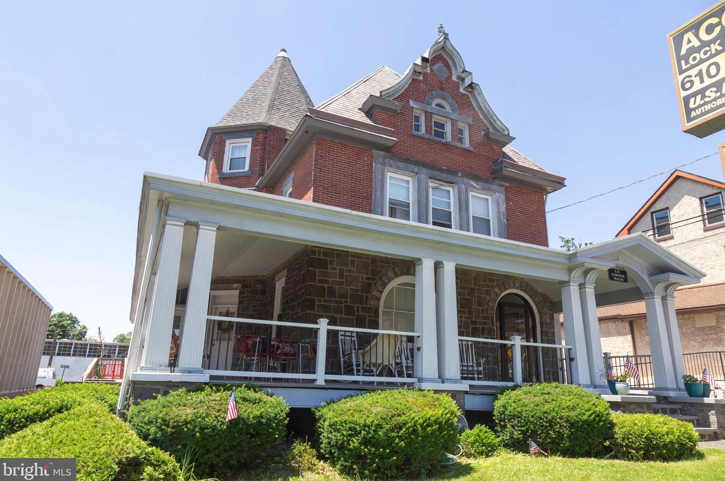 334 E Main St, Collegeville, PA 19426