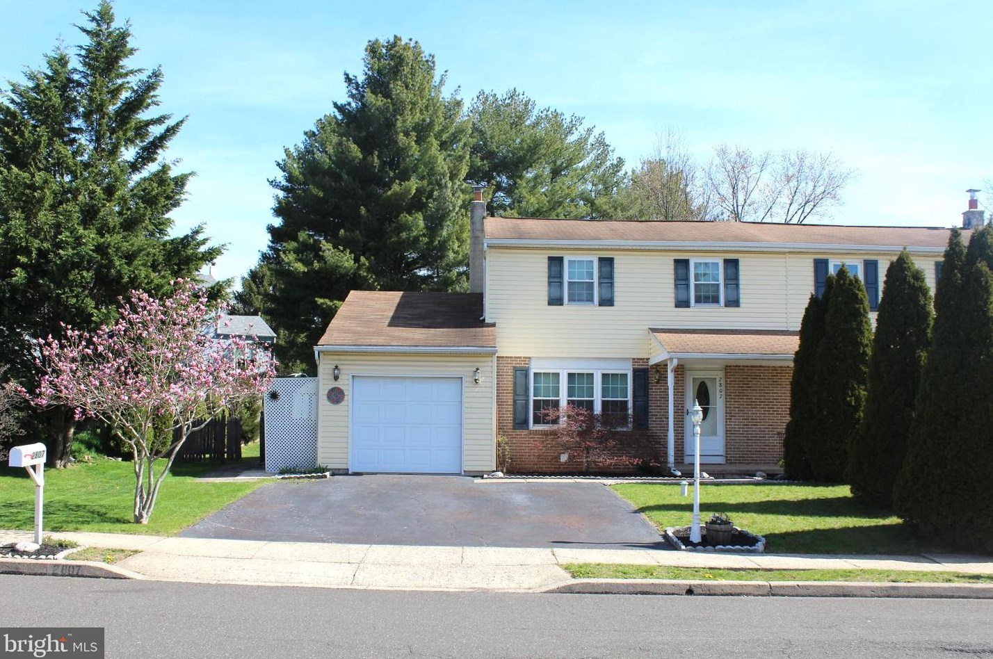 2807 Truman Dr, Hatfield, PA 19440