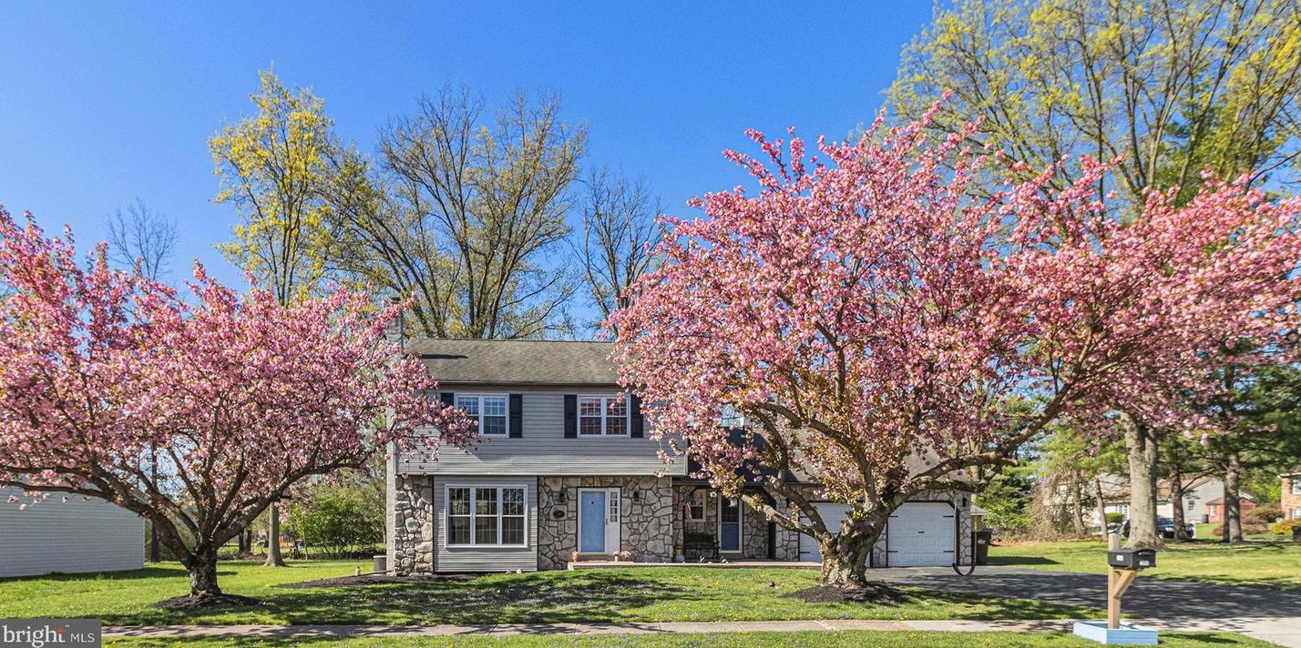 2106 Oakland Dr, Norristown, PA 19403-2623