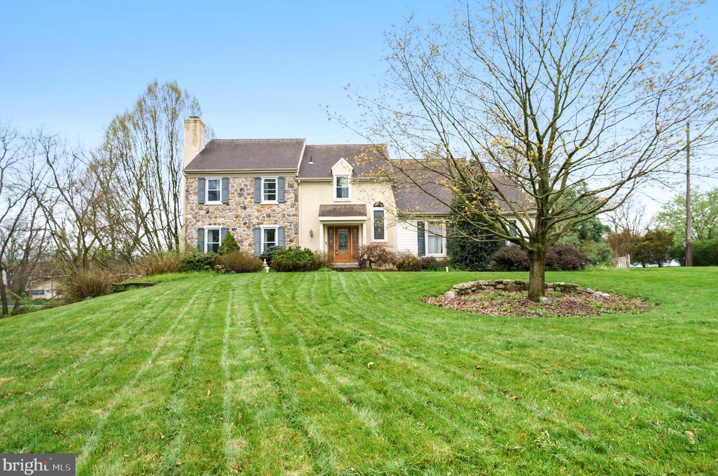 1110 Wilson St, Pottstown PA  19464-4466 exterior