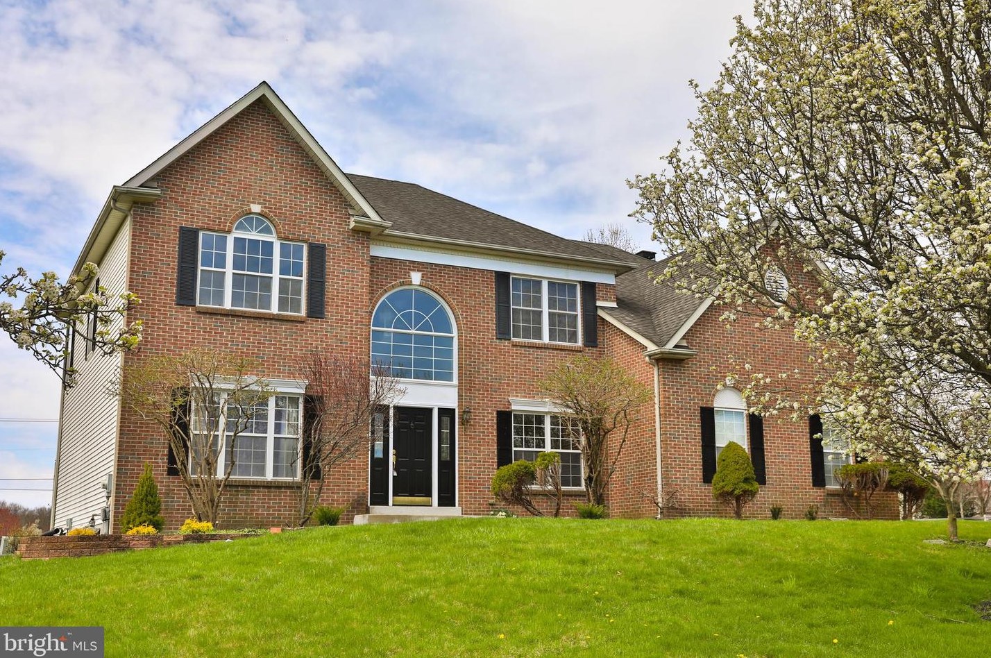 149 Raven Hollow Dr, North Wales, PA 19454-4429