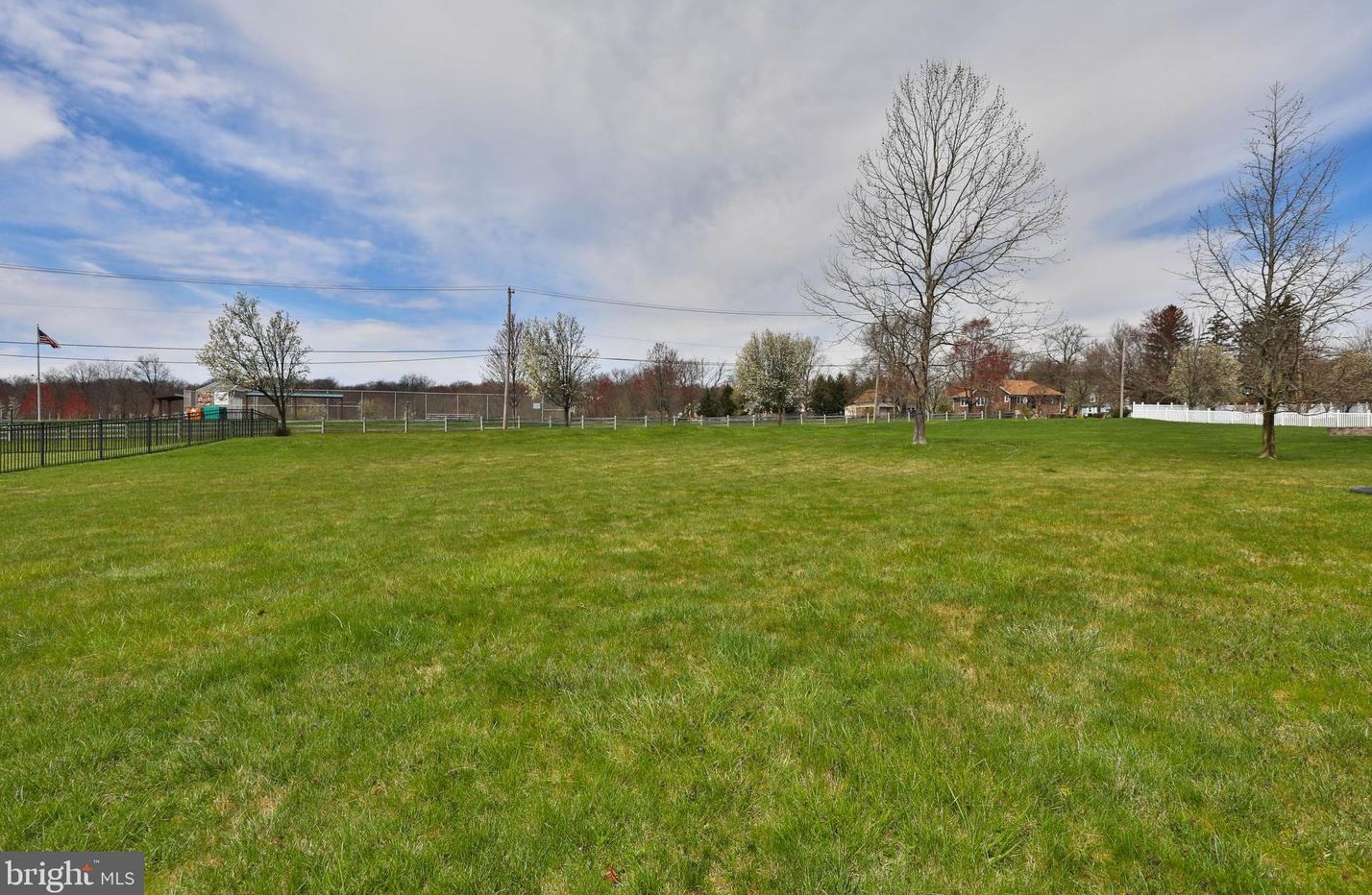 149 Raven Hollow Dr, North Wales PA  19454-4429 exterior