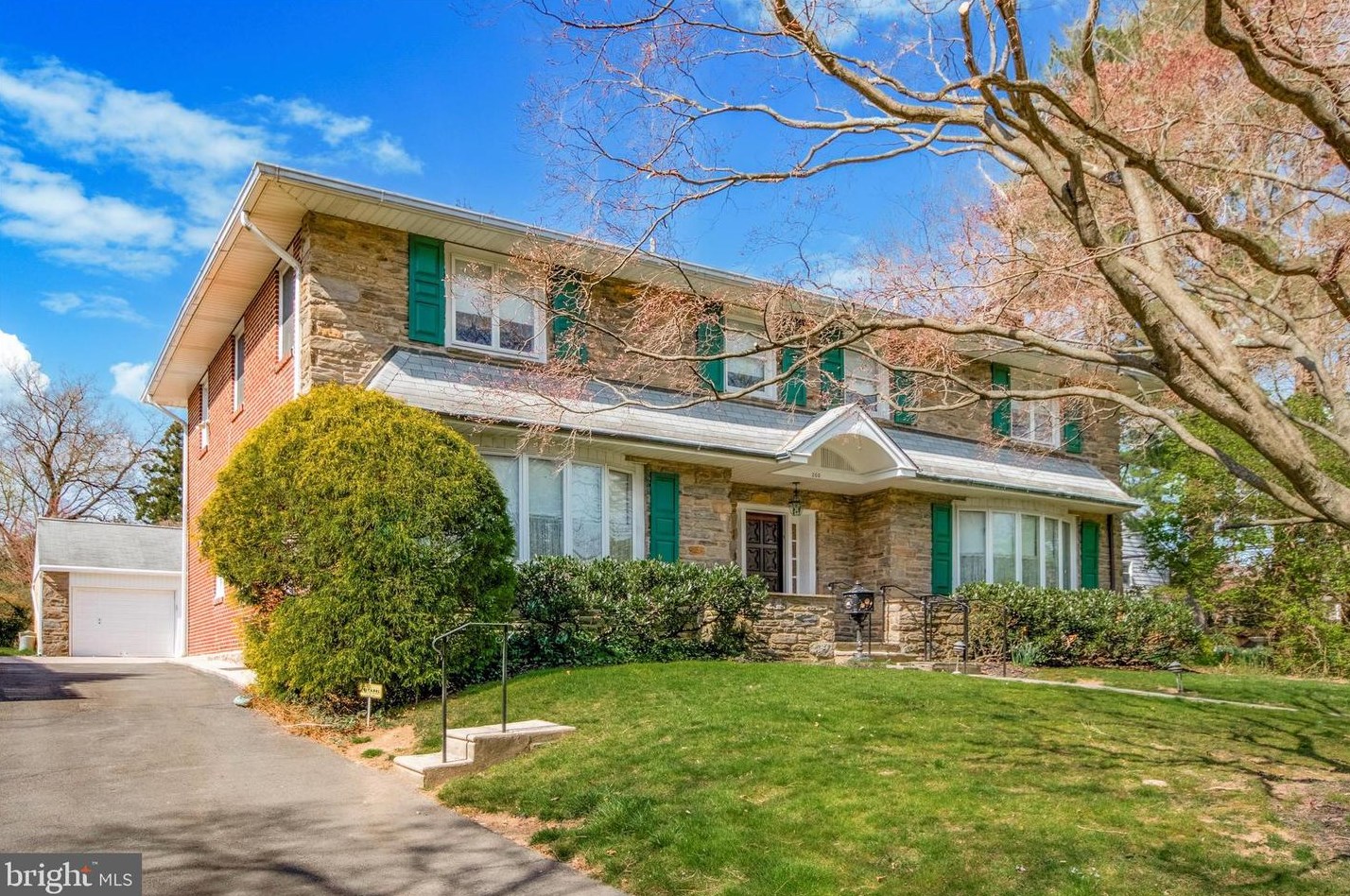 200 Windsor Ave, Melrose Park, PA 19027