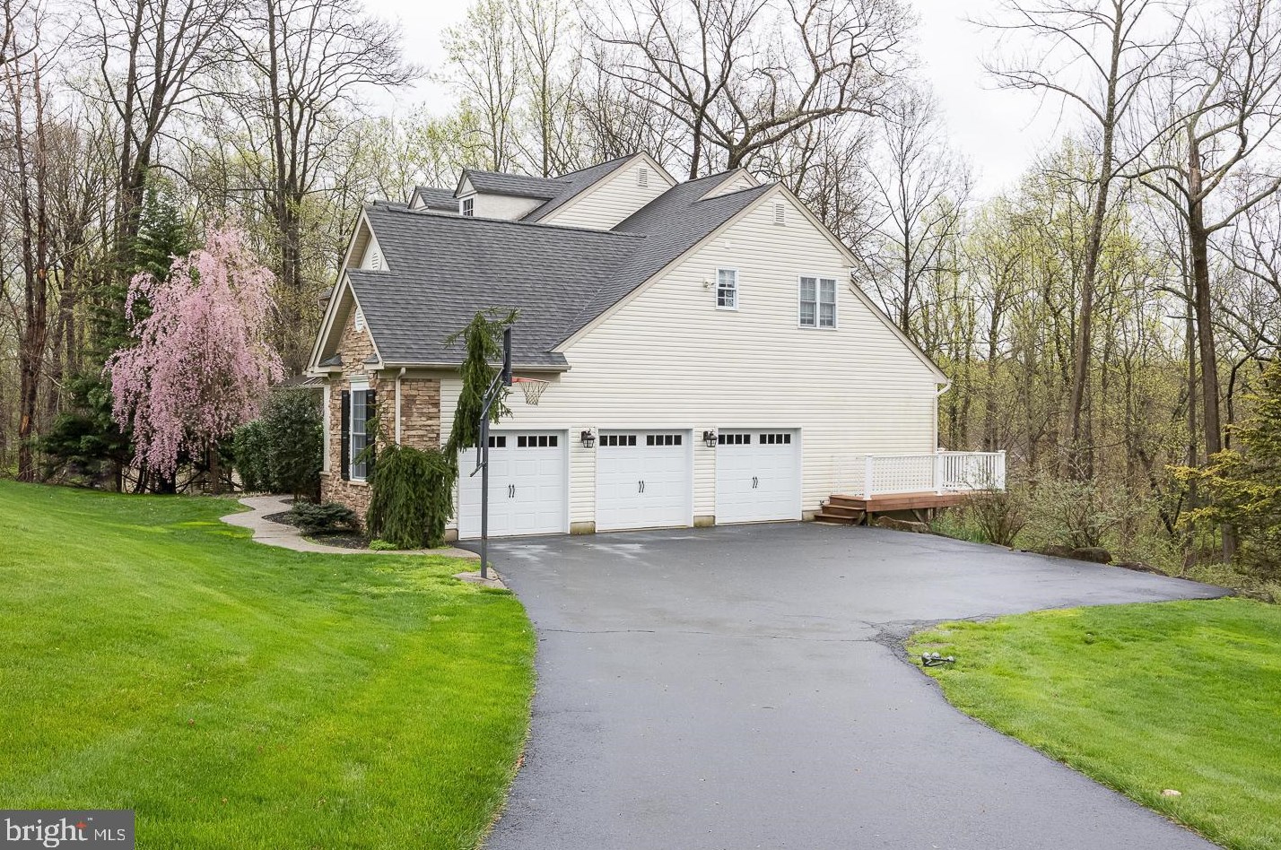 166 Zorro Ct, Collegeville, PA 19473