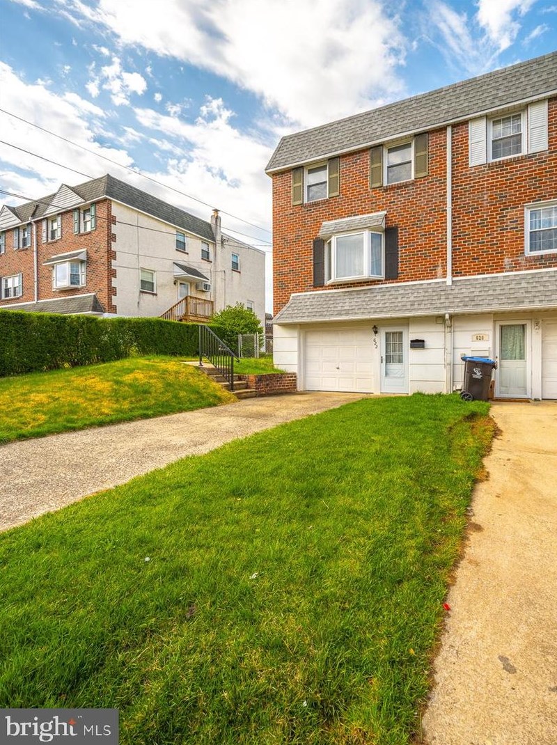 622 Gary Ln, Norristown, PA 19401-3520