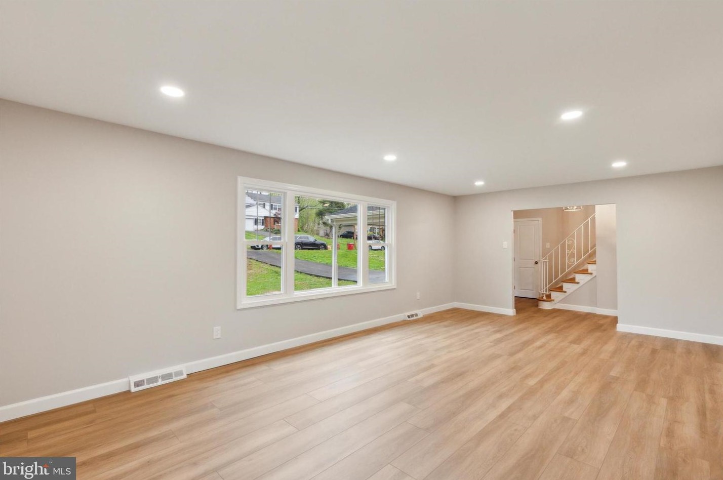 612 Mockingbird Ln, Norristown PA  19403-1916 exterior