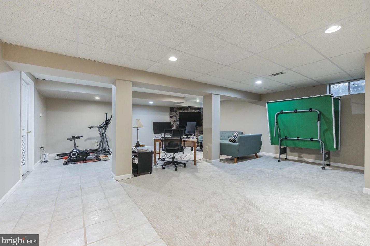 533 Creekview Dr, Harleysville PA  19438-2438 exterior
