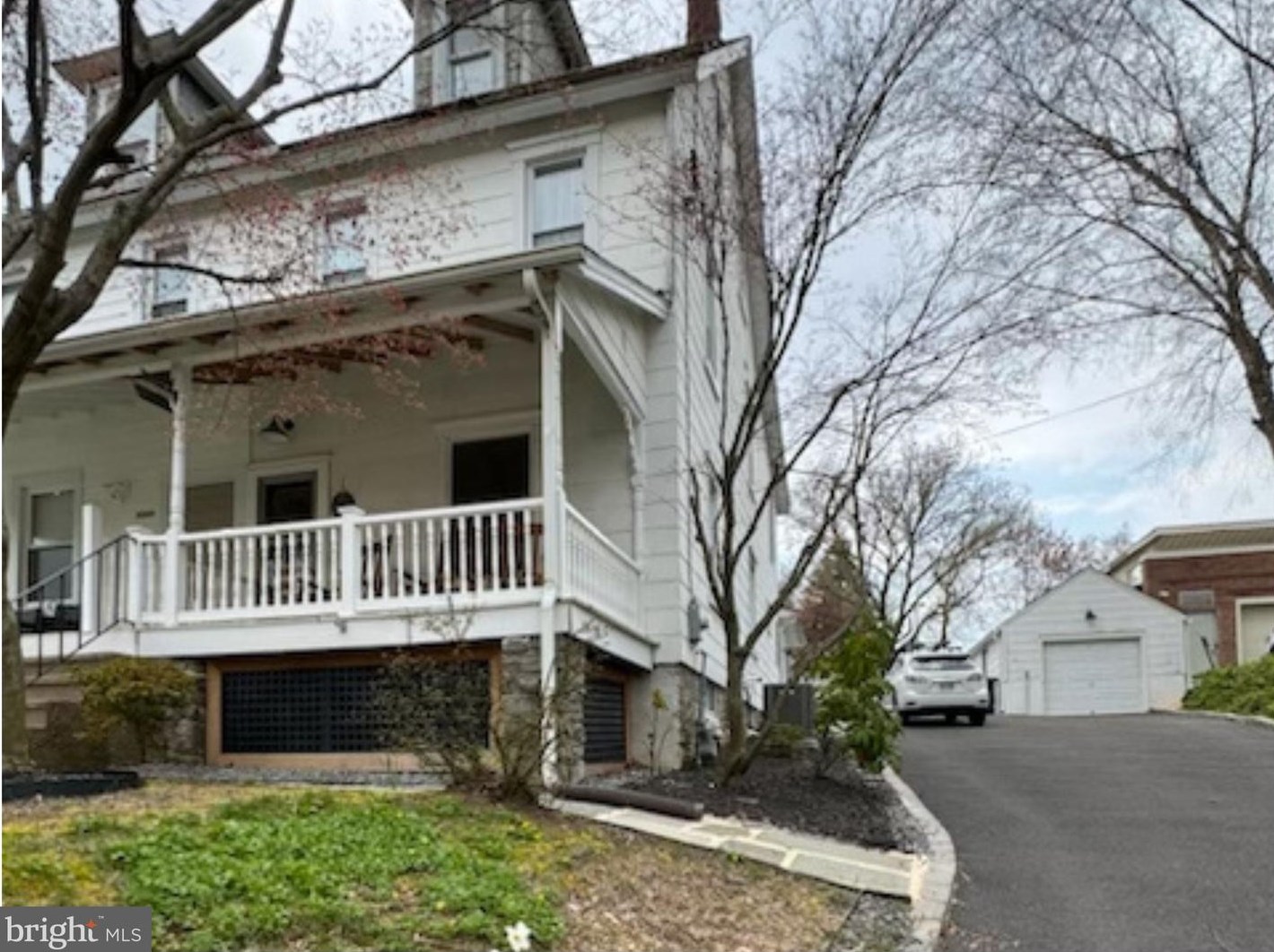 2570 Murray Ave, Huntingdon Valley, PA 19006-6209