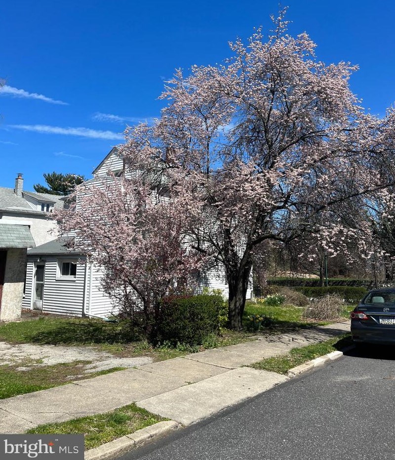 1700 Beech Ave, Melrose Park, PA 19027-1076