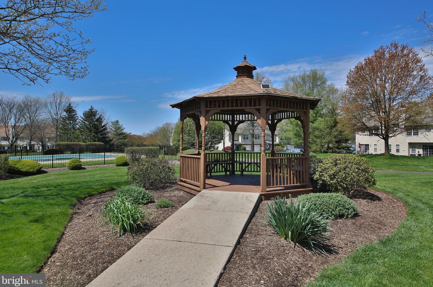 2507 Noras Ct, North Wales PA  19454-2019 exterior