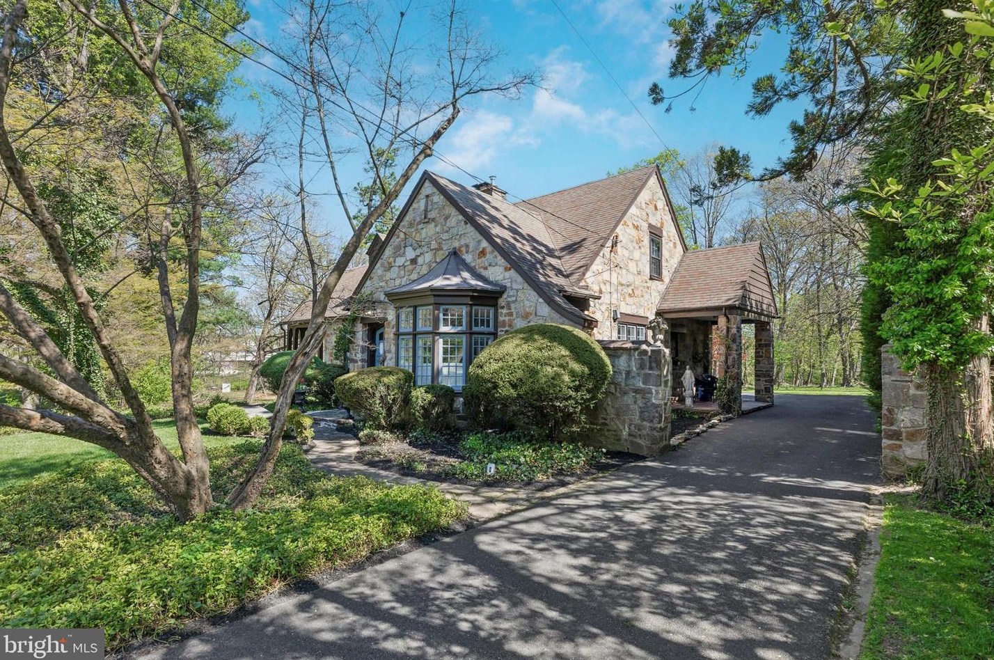235 Waverly Rd, Wyncote, PA 19095