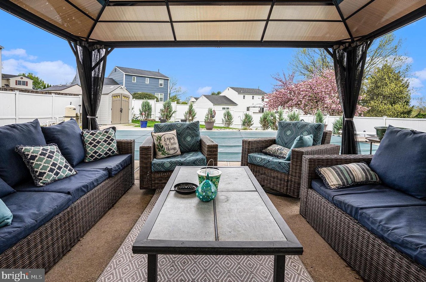 2115 Foxtail Dr, Pottstown PA  19464-2145 exterior