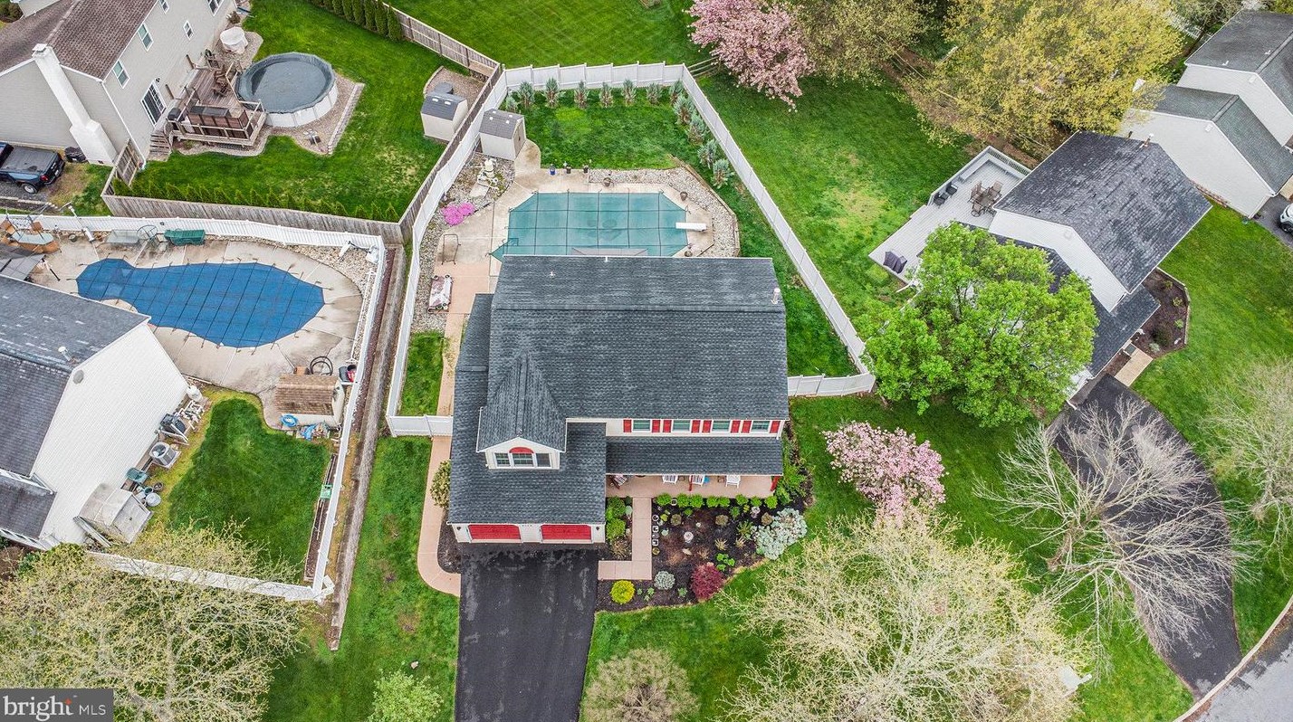 2115 Foxtail Dr, Pottstown, PA 19464