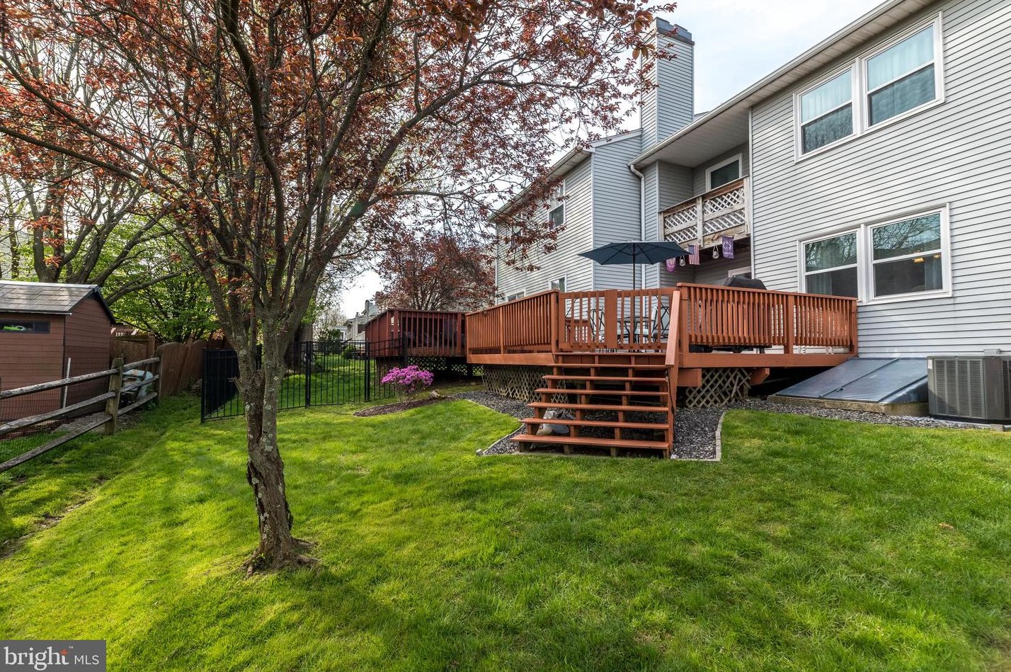 128 Red Hvn Dr, North Wales PA 19454-1442 exterior