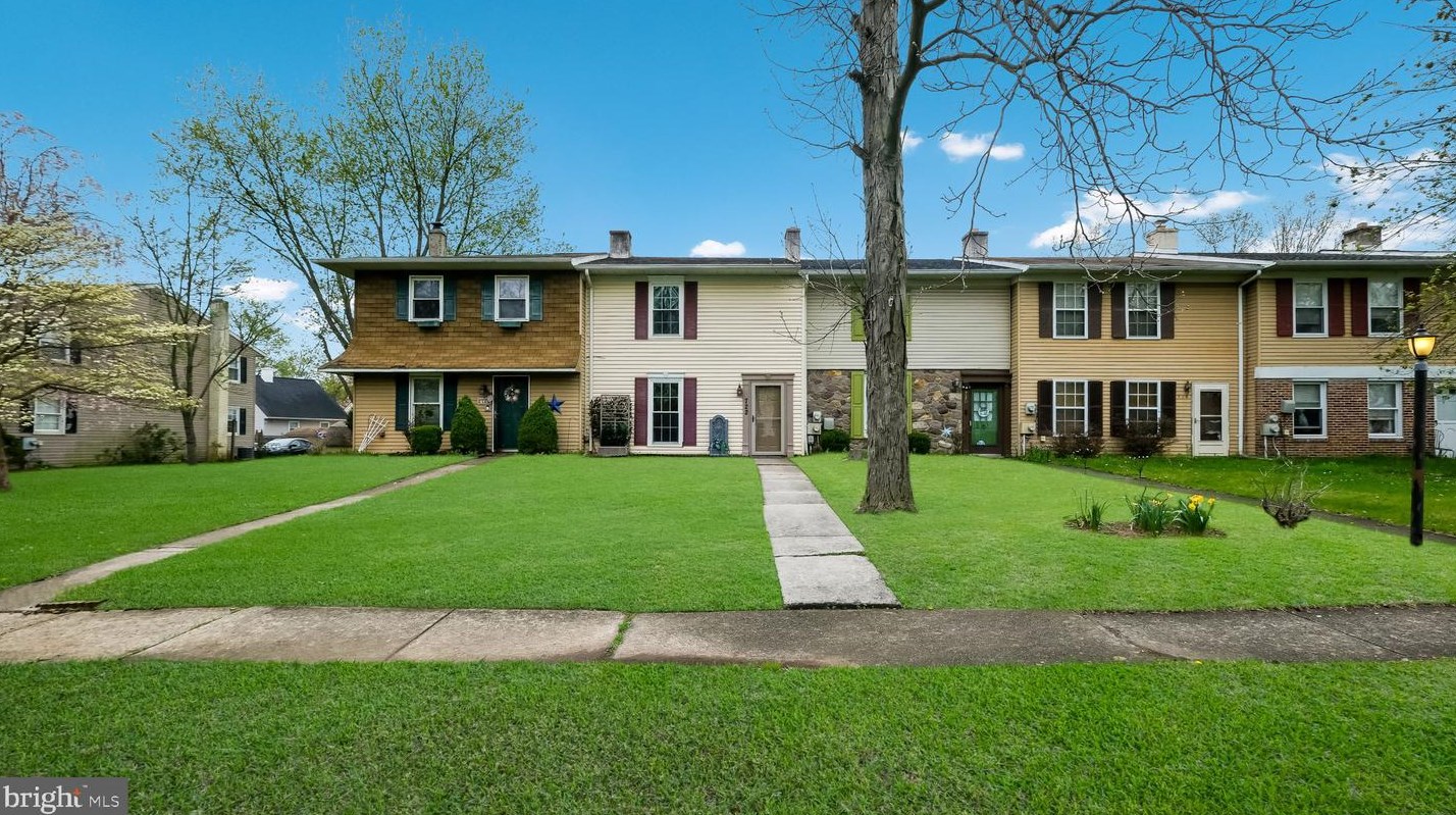 722 Jackson St, Lansdale, PA 19446