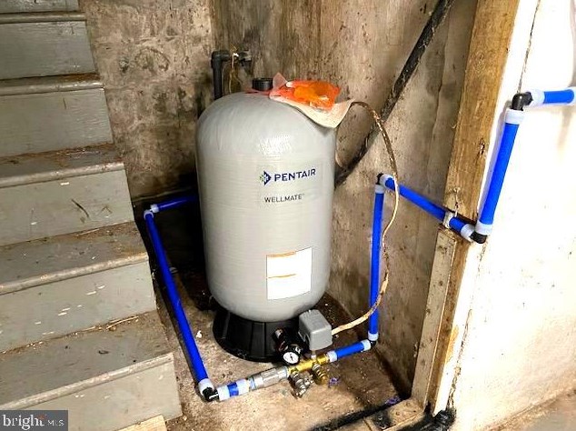 1125 Grosstown Rd, Pottstown PA  19464-6127 exterior