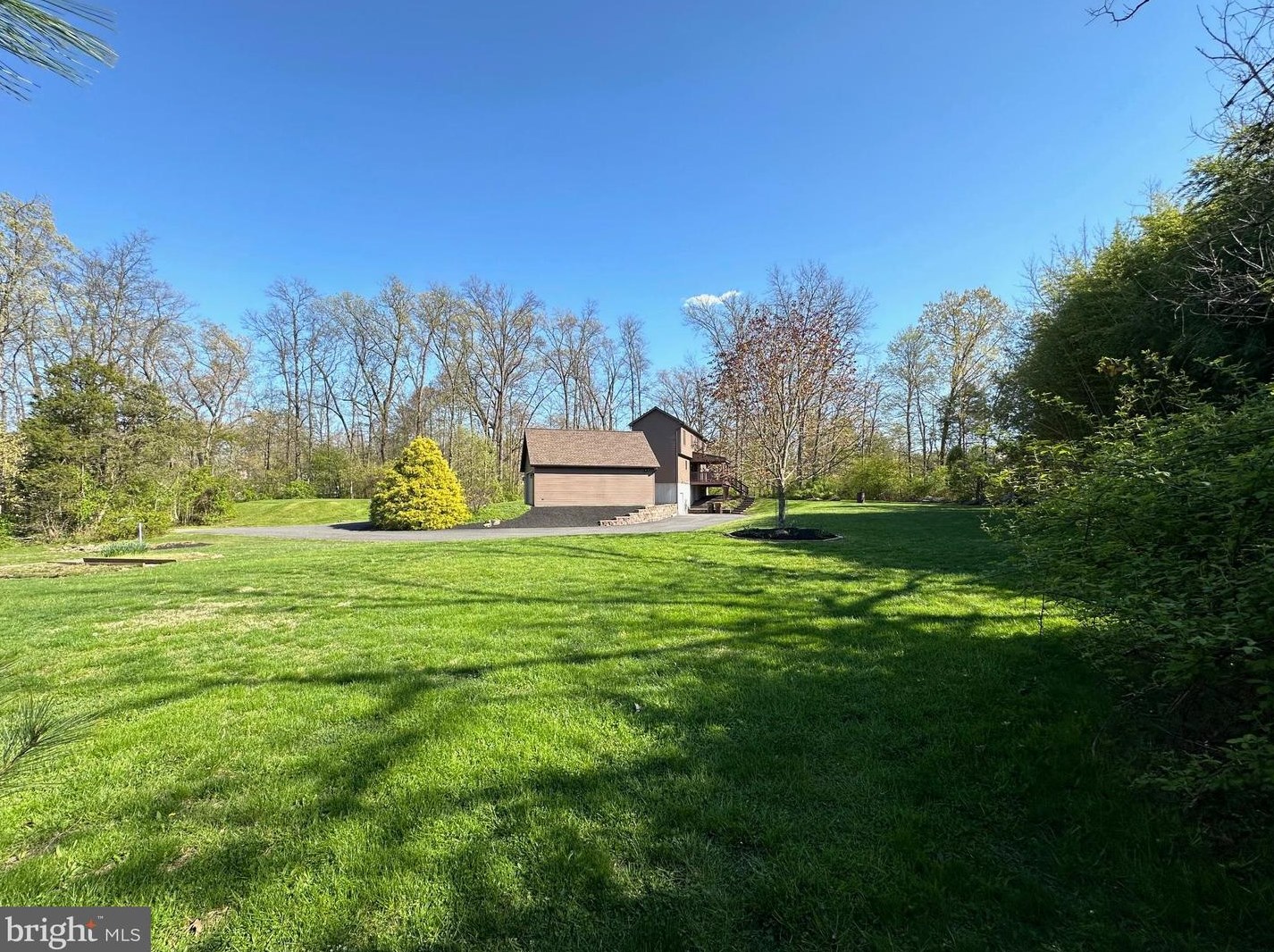 22 Hendricks Rd, Perkiomenville, PA 18074