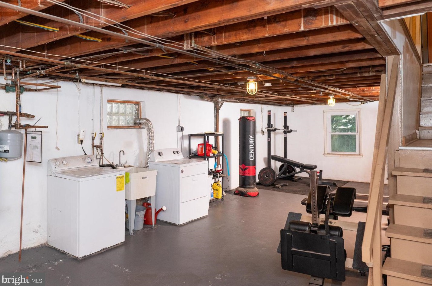 341 Hurst St, Norristown PA  19405-1537 exterior