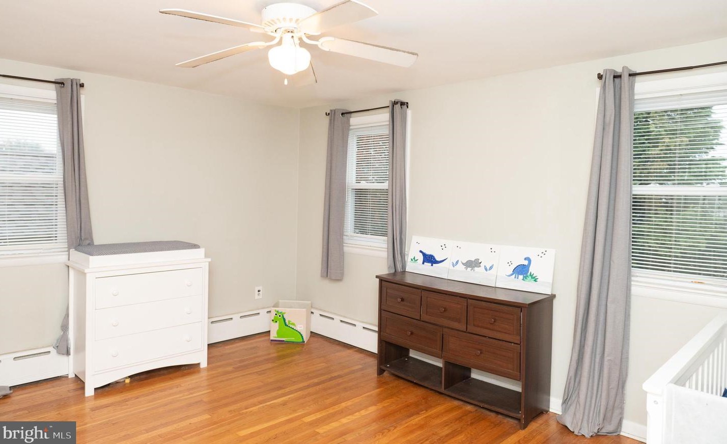 341 Hurst St, Norristown PA  19405-1537 exterior