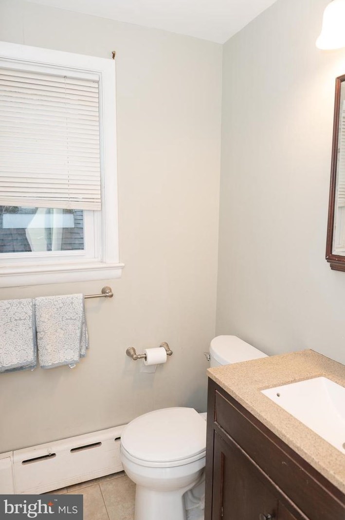 341 Hurst St, Norristown PA  19405-1537 exterior